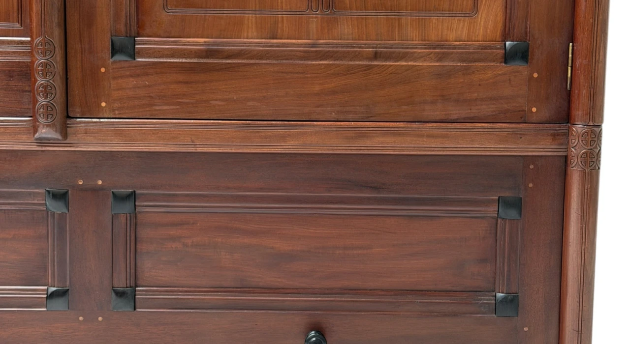 Arts & Crafts Armoire or Wardrobe by Jac. van den Bosch for 't Binnenhuis, 1910